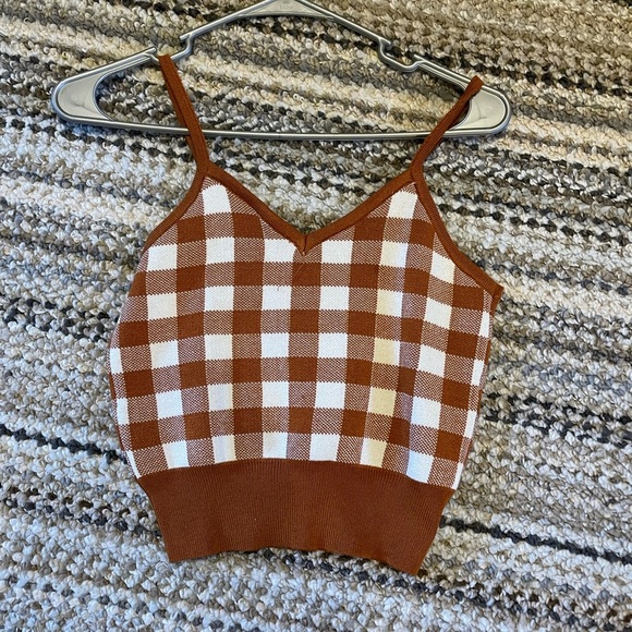 Tops - Square brown top
